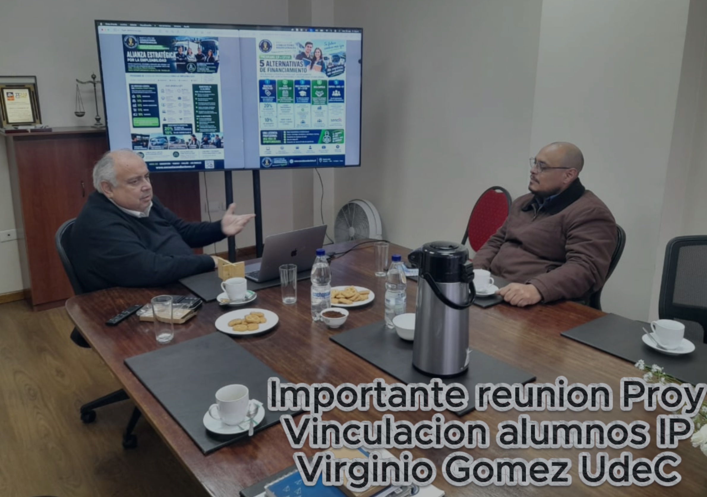 Reunion con Director Medios y Vinculación CFT Virginio Gomez